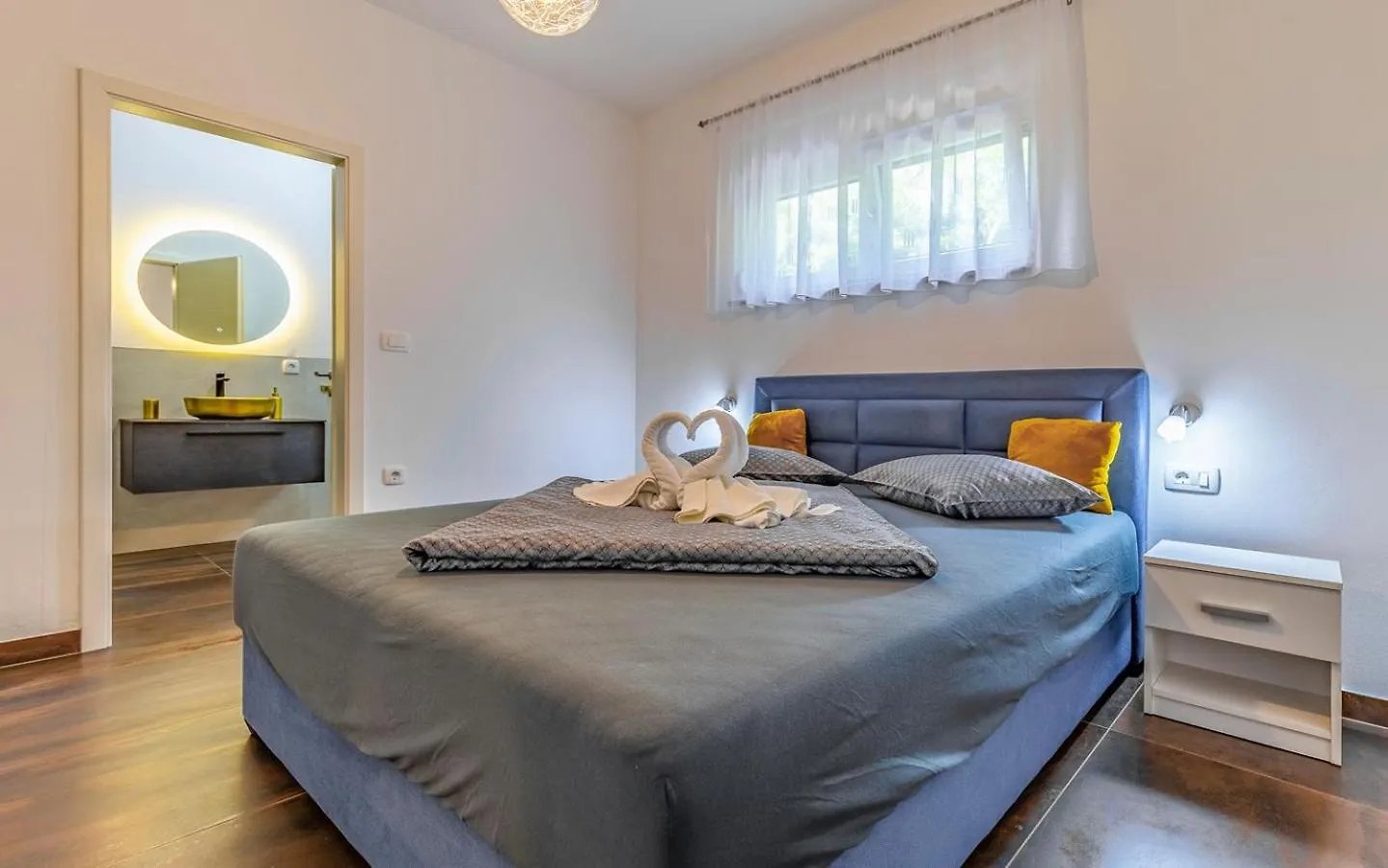 Istriensonne 0739/ New-Built Villa Lucy-2 -Pool With Hydromassage Medulin Croatia