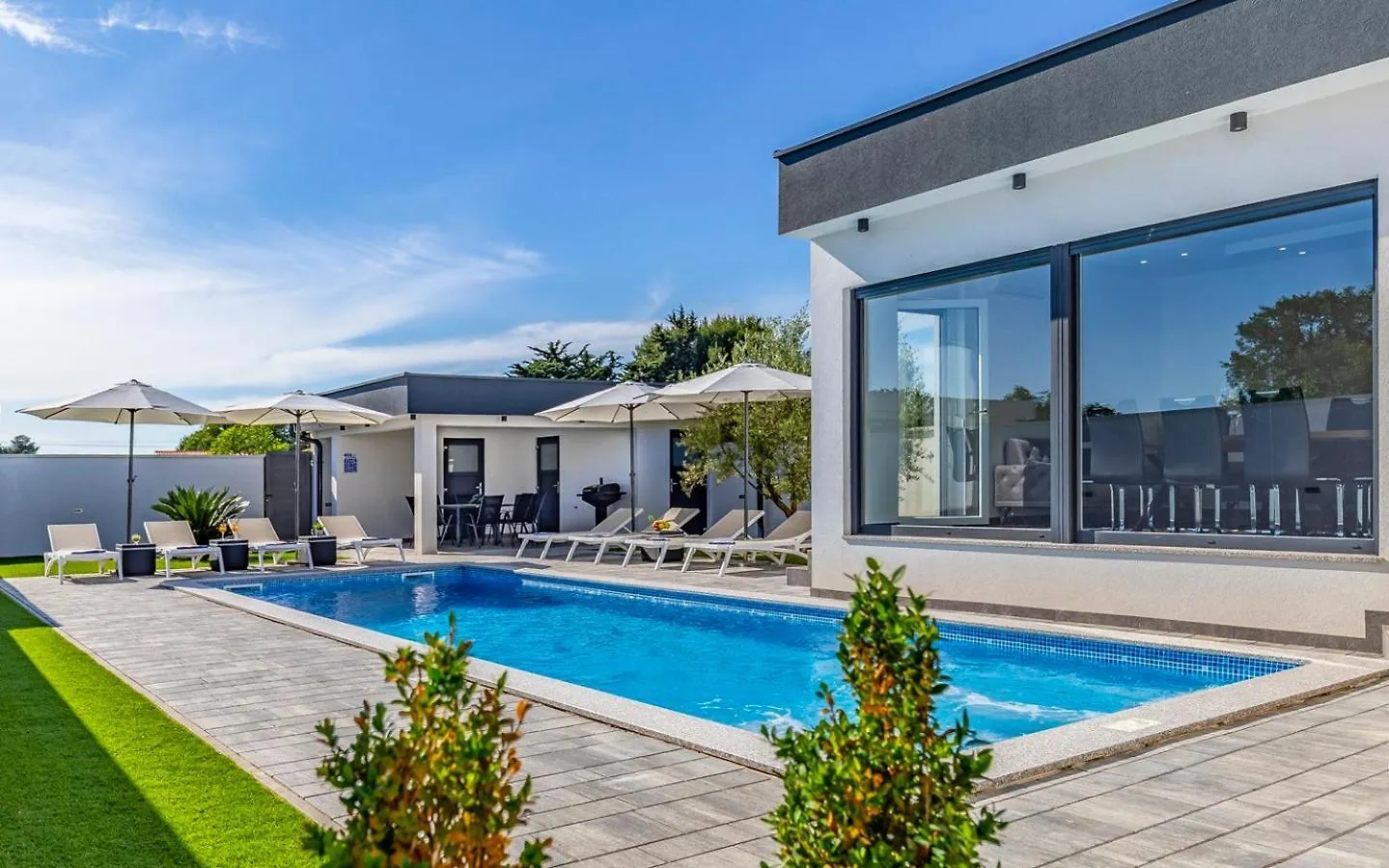 Istriensonne 0739/ New-Built Villa Lucy-2 -Pool With Hydromassage Medulin 0*,
